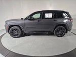2024 Grand Cherokee Thumbnail 2
