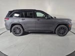 2024 Grand Cherokee Thumbnail 5