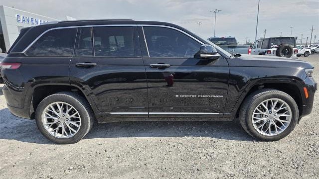 2023 Jeep Grand Cherokee Summit
