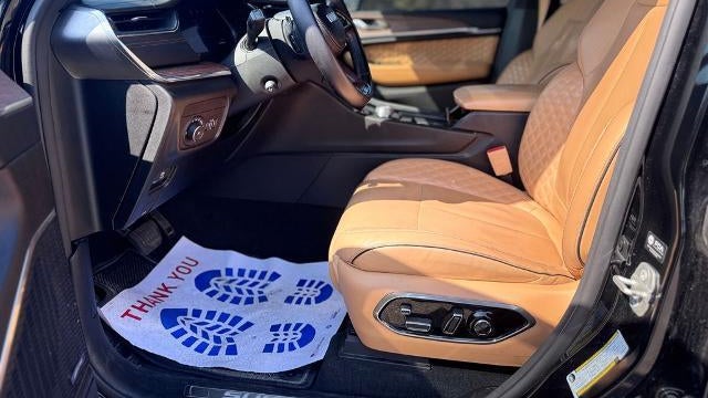 2023 Jeep Grand Cherokee Summit