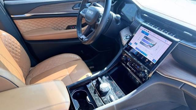 2023 Jeep Grand Cherokee Summit
