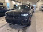 2024 Grand Cherokee Thumbnail 4