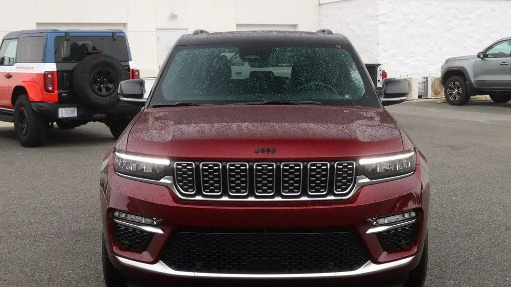 2025 Jeep Grand Cherokee Summit