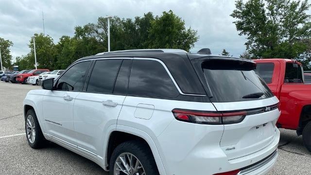 2022 Jeep Grand Cherokee Summit