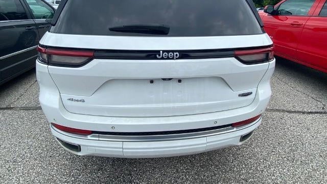 2022 Jeep Grand Cherokee Summit