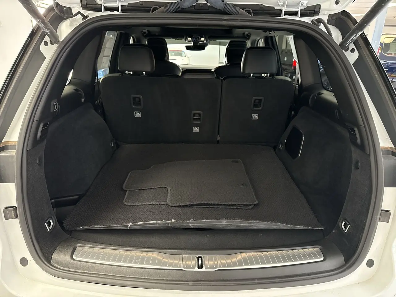 2024 Jeep Cherokee - $43,274