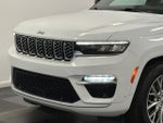 2022 Grand Cherokee Thumbnail 2