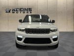 2022 Grand Cherokee Thumbnail 3