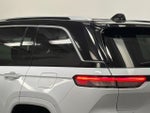 2022 Grand Cherokee Thumbnail 7