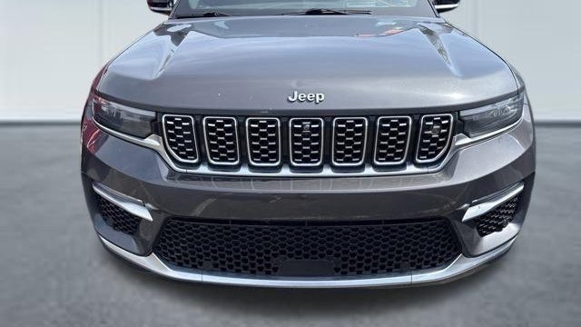 2023 Jeep Grand Cherokee Summit