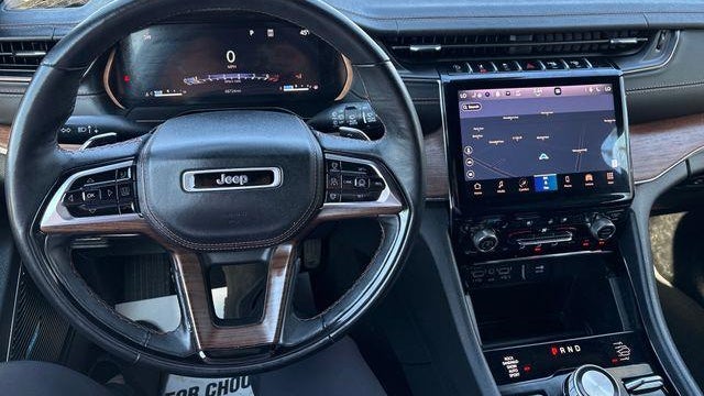 2023 Jeep Grand Cherokee Summit