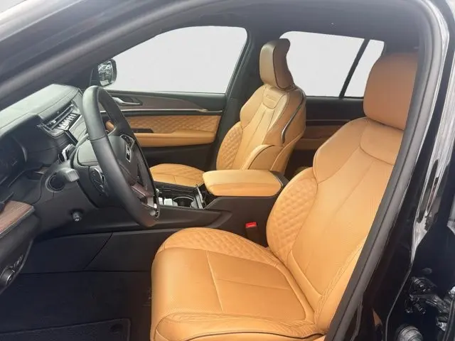 2025 Jeep Cherokee - $52,995