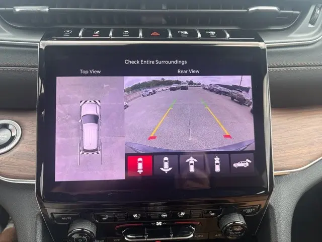 2025 Jeep Cherokee - $52,995