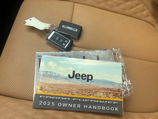 2025 Jeep Cherokee - $52,995