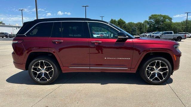 2025 Jeep Grand Cherokee Summit