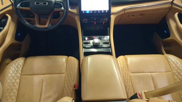 2023 Jeep Grand Cherokee Summit