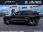 2023 Grand Cherokee Thumbnail 4