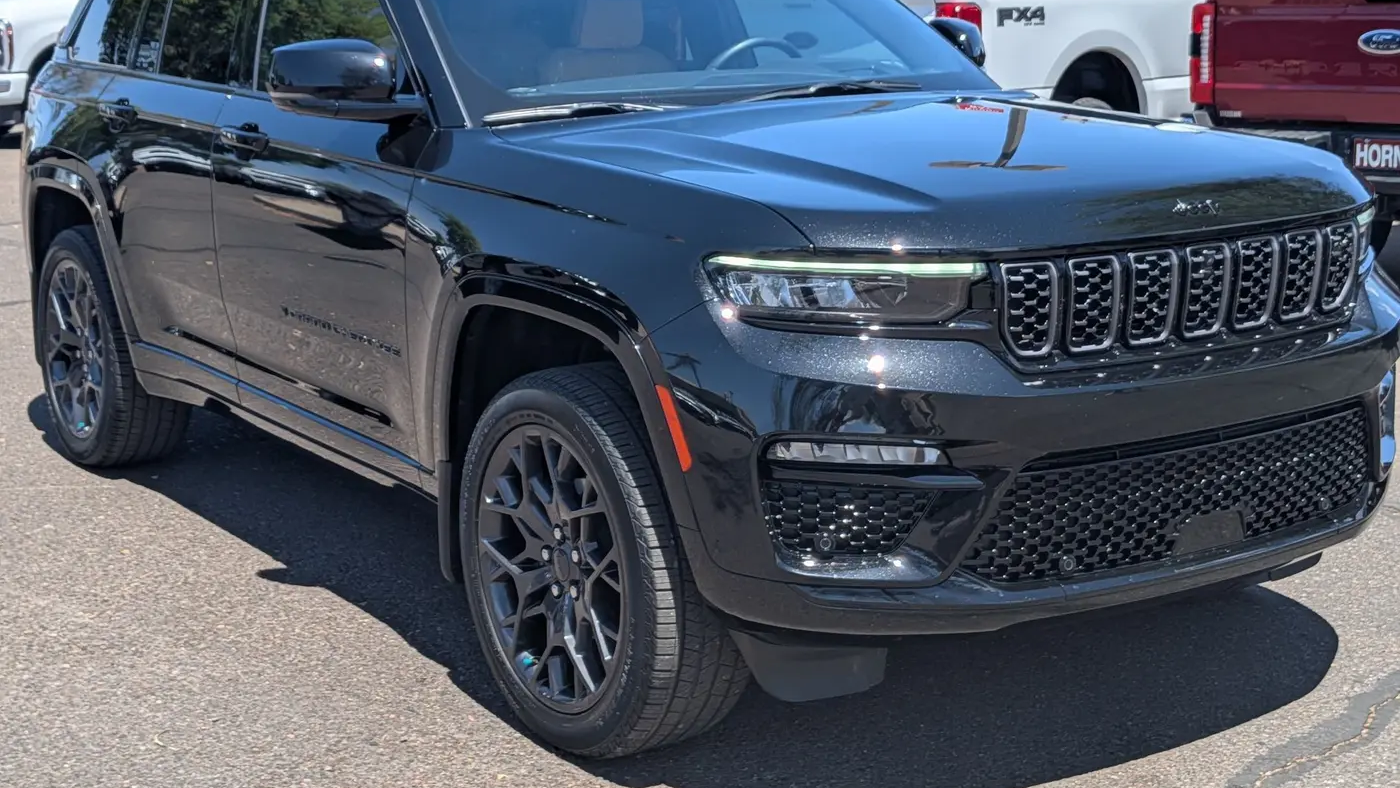 2025 Jeep Grand Cherokee Summit
