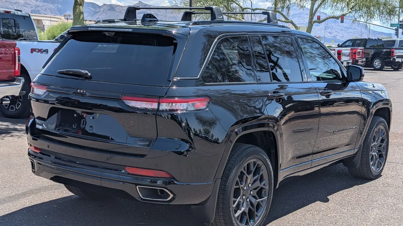 2025 Jeep Grand Cherokee Summit