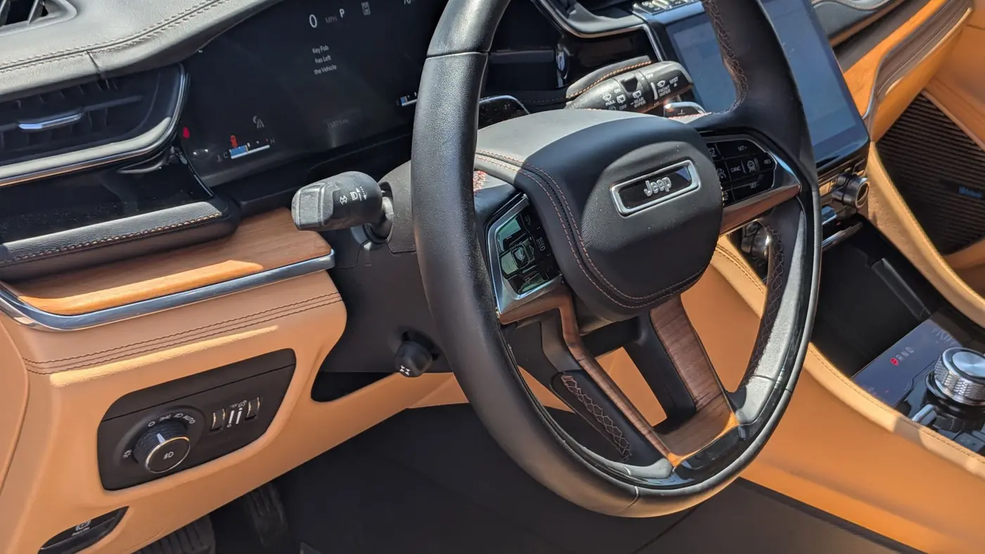 2025 Jeep Grand Cherokee Summit