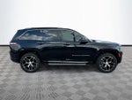 2022 Grand Cherokee Thumbnail 4