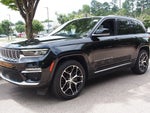 2023 Grand Cherokee Thumbnail 3