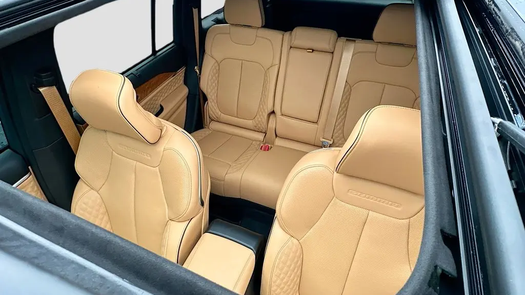 2025 Jeep Grand Cherokee Summit
