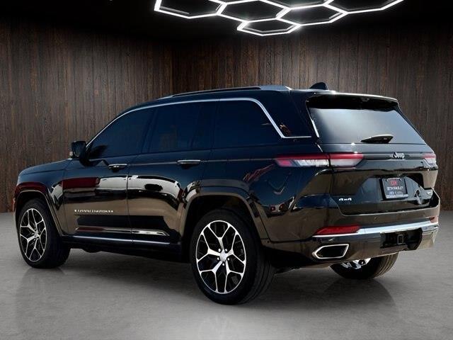 2022 Jeep Cherokee - $32,500