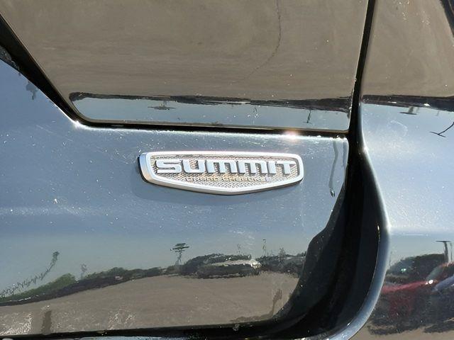 2022 Jeep Cherokee - $32,500