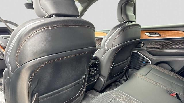 2023 Jeep Grand Cherokee Summit