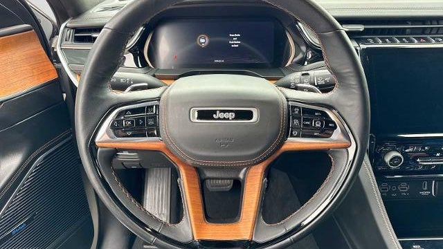 2023 Jeep Grand Cherokee Summit