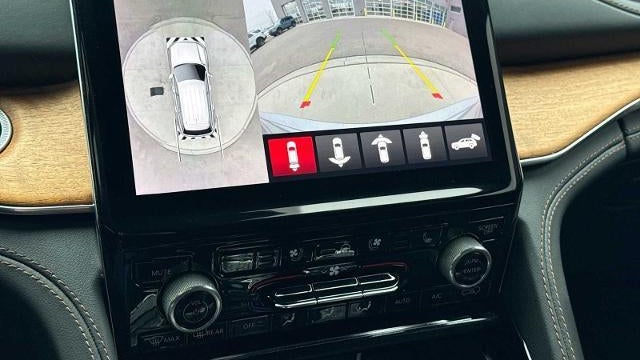 2023 Jeep Grand Cherokee Summit