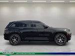 2023 Grand Cherokee Thumbnail 3