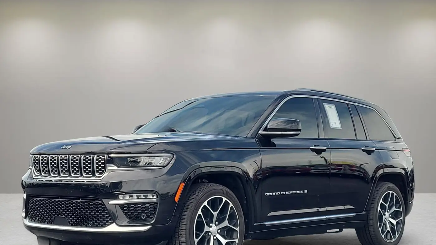2023 Jeep Grand Cherokee Summit