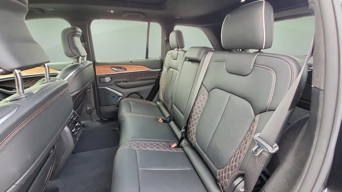 2023 Jeep Grand Cherokee Summit