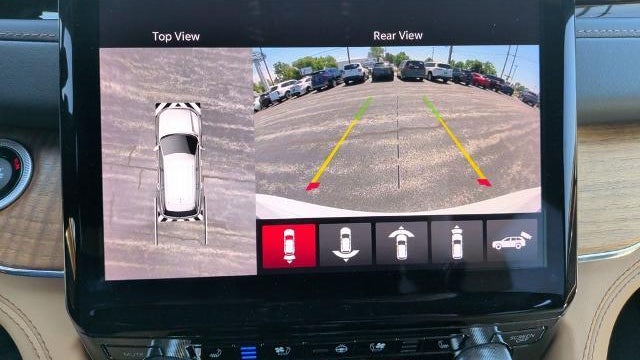 2023 Jeep Grand Cherokee Summit