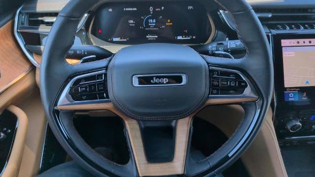 2023 Jeep Grand Cherokee Summit