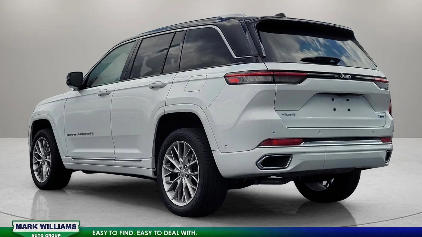 2023 Jeep Grand Cherokee Summit Reserve