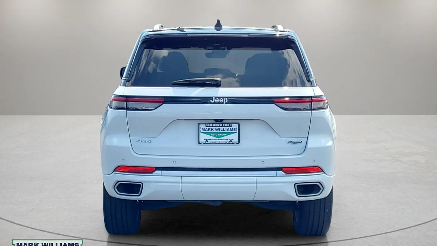 2023 Jeep Grand Cherokee Summit