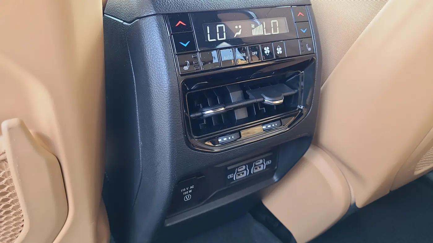 2023 Jeep Grand Cherokee Summit