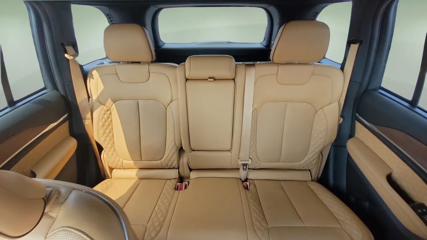 2023 Jeep Grand Cherokee Summit