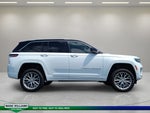 2023 Grand Cherokee Thumbnail 11
