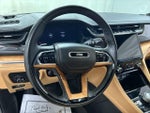 2024 Grand Cherokee Thumbnail 4