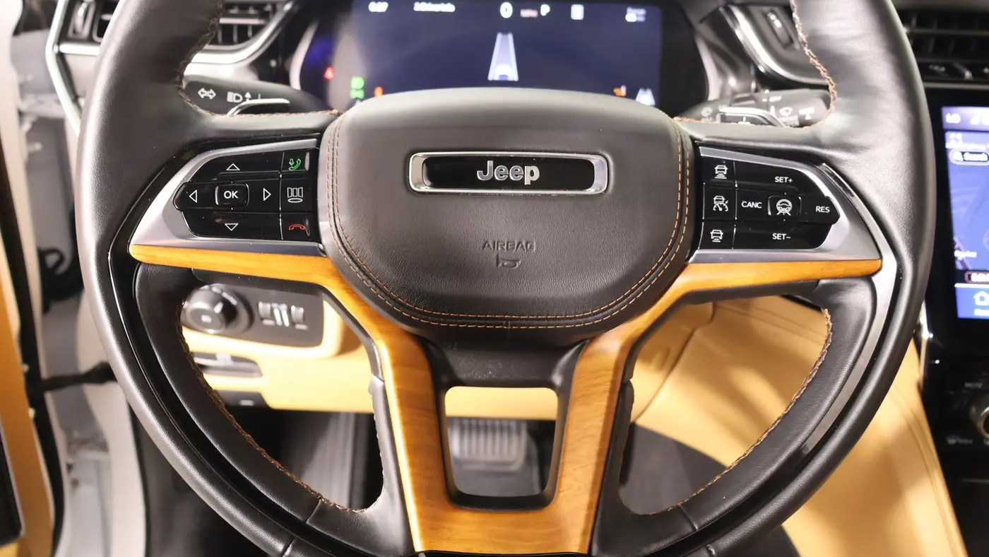 2025 Jeep Grand Cherokee Summit Reserve