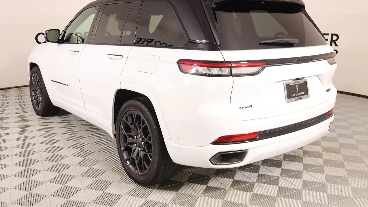 2025 Jeep Grand Cherokee Summit Reserve