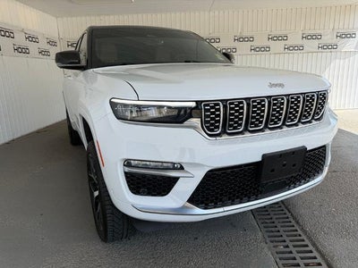 Photo of a 2025 Jeep Grand Cherokee 4X4 Summit 4DR SUV for sale
