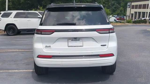 2026 Jeep Grand Cherokee Summit