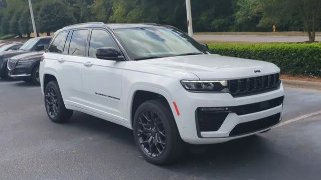 2026 Jeep Grand Cherokee Summit