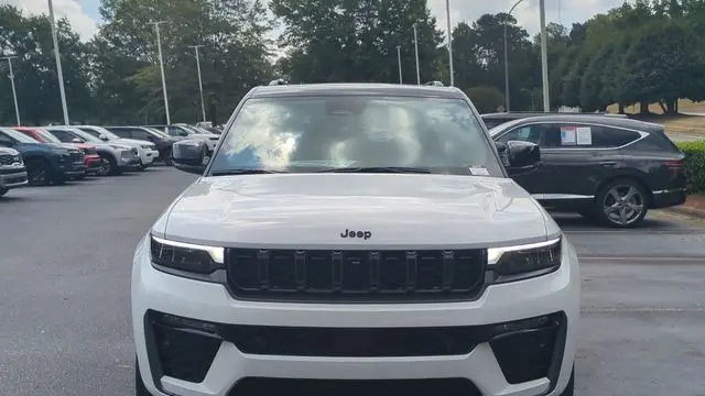 2026 Jeep Grand Cherokee Summit