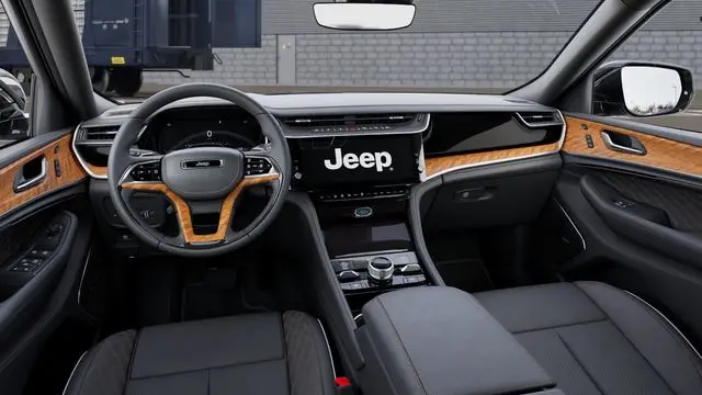 2026 Jeep Grand Cherokee Summit